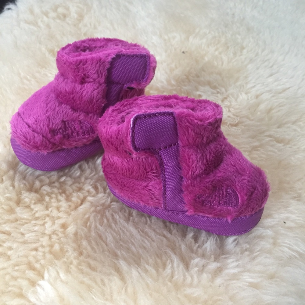 NWOT North Face Pink Fleece Booties